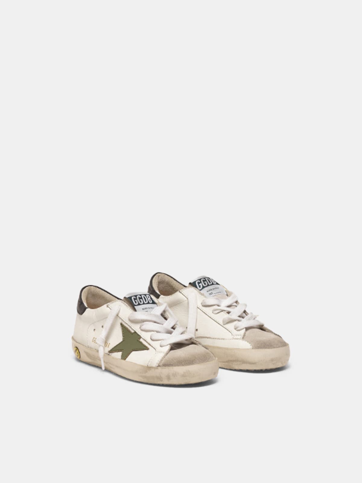 Superstar sneakers with an army green star and black heel tab